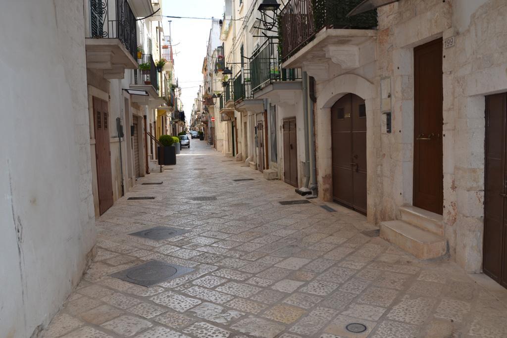 Dimora Donna Clara Bed & Breakfast Conversano Exterior photo